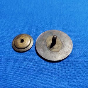 collar-disc-wwi-134th-inf-infantry-brass-with-spinner-nut-on-back