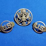 insignia-usaf-set-1950s-issue-early-cap-collar-silver-clutches-visor