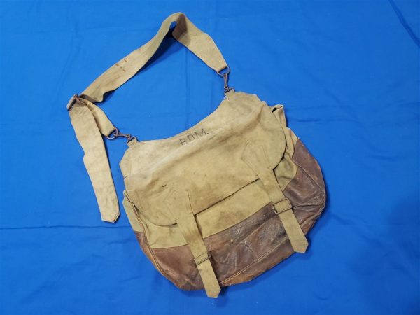 haversack-wwi-ofc-officers-named-for-the-sam-brown-belt-system-with-original-strap-leather-bottom