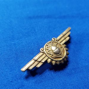 wings-wwii-navy-naval-flight-surgeon-gold-vanguard-back-pin