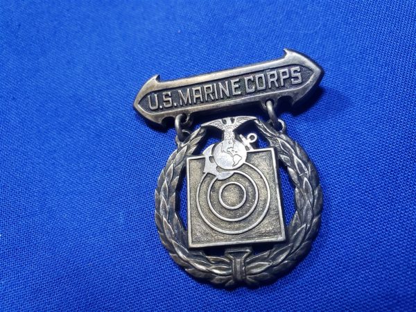 badge-usmc-qual-qualification-sterling-wwii-shooting-p37-pin-size