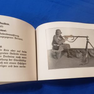 german-mg13-manual-1933-dated-pages-pics-photos-soldiers-antiaircraft-carry-training-position