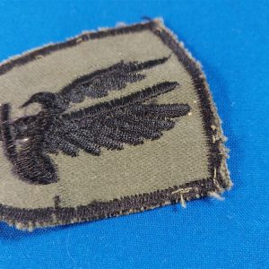 patch-vn-1st-aviation-theater-made-back-on-od-material-uniform-removed