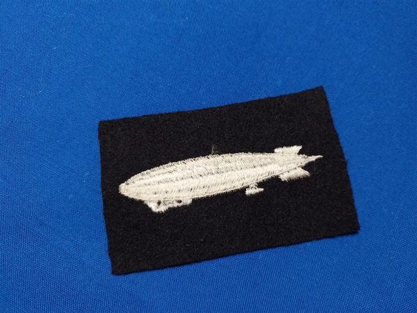 rating-navy-wwii-airship-blue-white-set-original-unissued-no-glow-enlisted