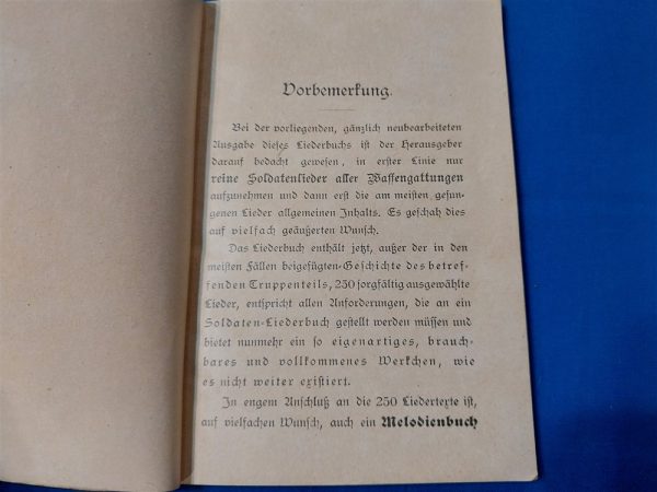 military-german-paperback-with-lots-of-history.