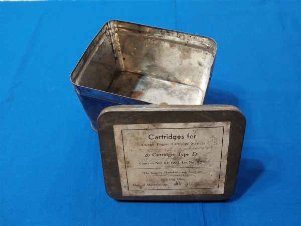 tin-box-cartridges-for-starting-plane-engine-world-war-two-navy-1943-dated