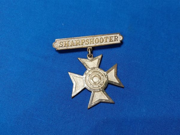 badge-world-war-one-sharpshooter-rifle-award-made-by-j-r-gaunt-original-pin-