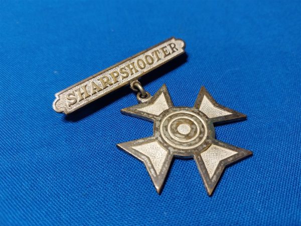 badge-world-war-one-sharpshooter-rifle-award-made-by-j-r-gaunt-original-pin-