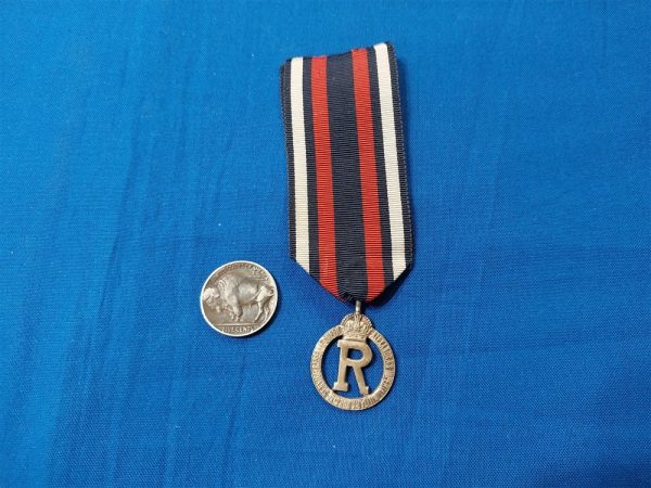 queen-alexandria-nursing-reserve-medal-british-world-war-two-issue-with-ribbon.