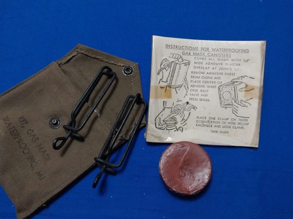 pouch-with-reapair-patches-tape-and-clips-for-field-repairs-of-gasmask