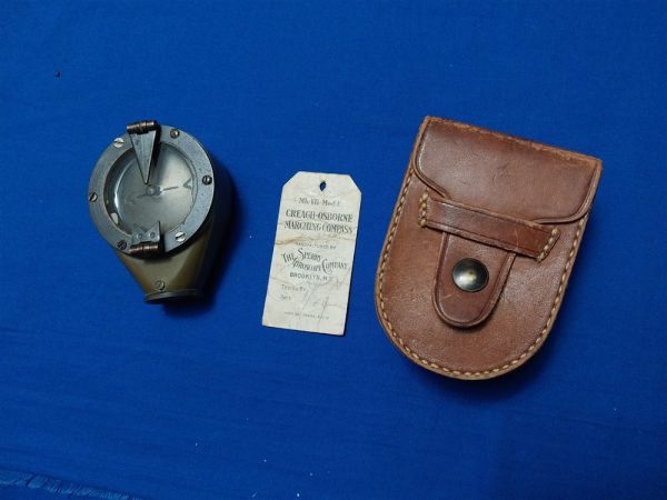 world-war-one-compass-marching-type-with-the-original-instructions-and-leather-carry-case-unissued-condition