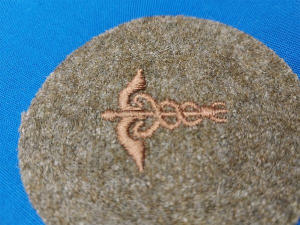 world-war-one-medical-private-rank-for-the-wool-uniform-field-patch