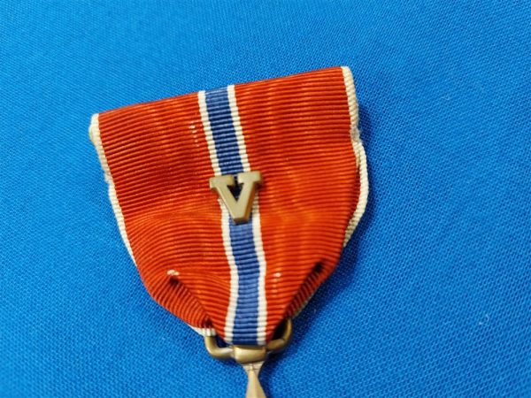 world-war-two-bronze-star-no-name-with-valor-device