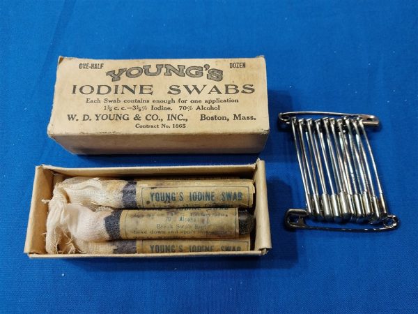 enlisted-medical-belt-wwi-world-war-one-with-partial-contents-bandages-bottle-pouch-wound-tags-and-tape-other-items-as-well-excellent-all-original