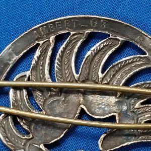 french-legion-badge-para-from-1950-to-vietnam-era-early-for-beret-with-pin-well-marked