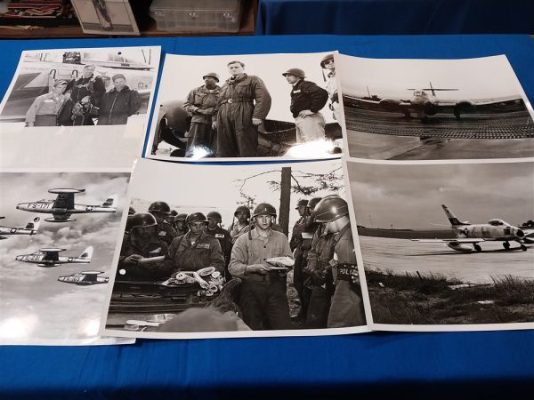 grouping-36th-bomb-bomber-korean-war-era-with-2-yearbooks-tons-of-photos-and-letters-excellent condition-fighter-unit