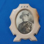 world-war-two-photo-and-frame-italian-alpine-soldier-2nd-bakelite-celuoid-made-large-excellent