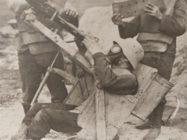 post-card-photo-of-german-anti-aircraft-gun-crew-in-action-wwi