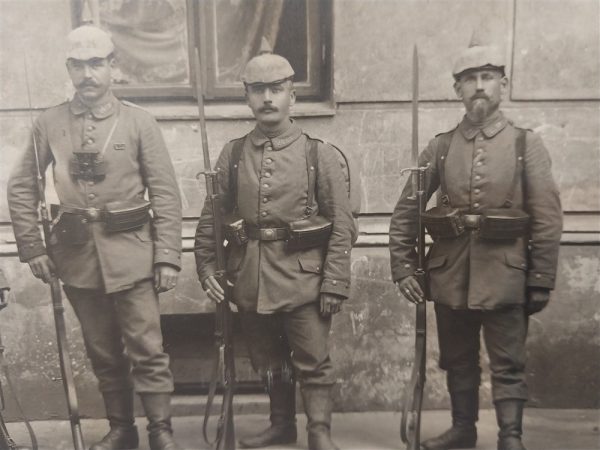 german-real-picture-post-card-world-war-one-rppc-soldiers-4-unit-identified