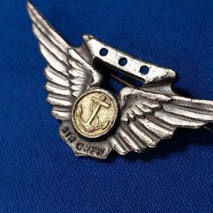 navy-crew-wings-world-war-two-sterling-silver-stamp-on-reverse-pin-back-with-lock