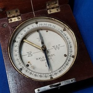 compass-world-war-one-engineer-with-wooden-box-dated-1918-produced-by-girley-working-condition-eng