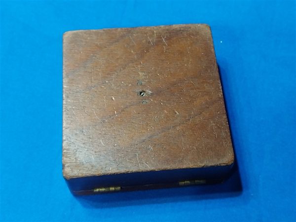 compass-world-war-one-engineer-with-wooden-box-dated-1918-produced-by-girley-working-condition-eng