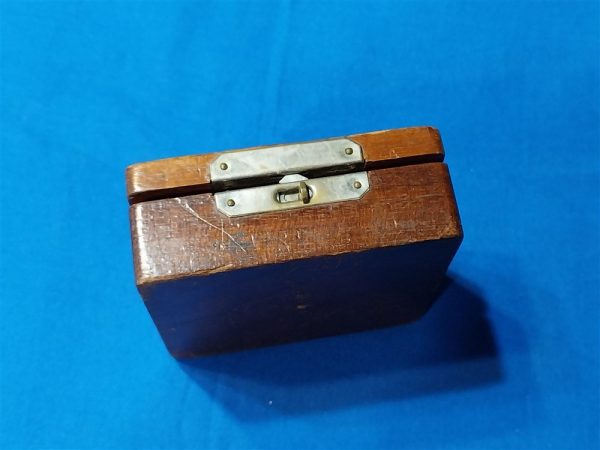 compass-world-war-one-engineer-with-wooden-box-dated-1918-produced-by-girley-working-condition-eng