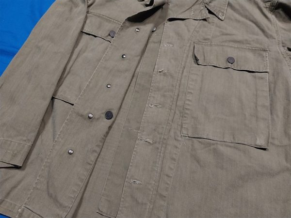 world-war-two-army-battle-jacket-in-harringbone-twill-size-38-r-condition-is-excellent-with-black-star-buttons-and-gas-flap