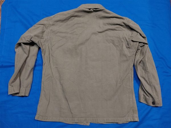 world-war-two-army-battle-jacket-in-harringbone-twill-size-38-r-condition-is-excellent-with-black-star-buttons-and-gas-flap