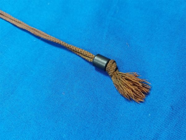 japanese-world-war-two-dagger-cord-officers-army-with-brass-weight-original-browninsh-color