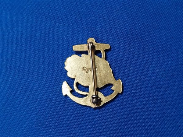 world-war-two-navy-nurses-corps-collar-and-cap-insignia-made-by-vanguard-wwii-pin-back