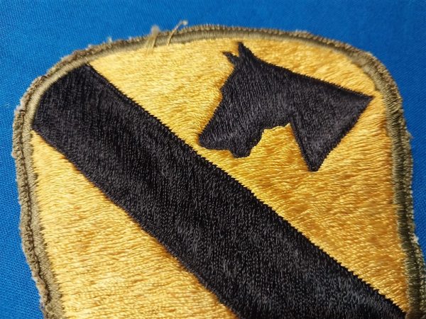 1st-cavalry-patch-world-war-two-japanese-occupation-made-with-the-loose -weave-construction-green-border