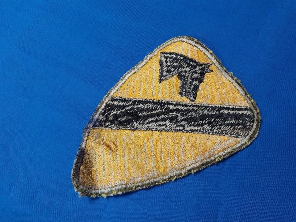 1st-cavalry-patch-world-war-two-japanese-occupation-made-with-the-loose -weave-construction-green-border