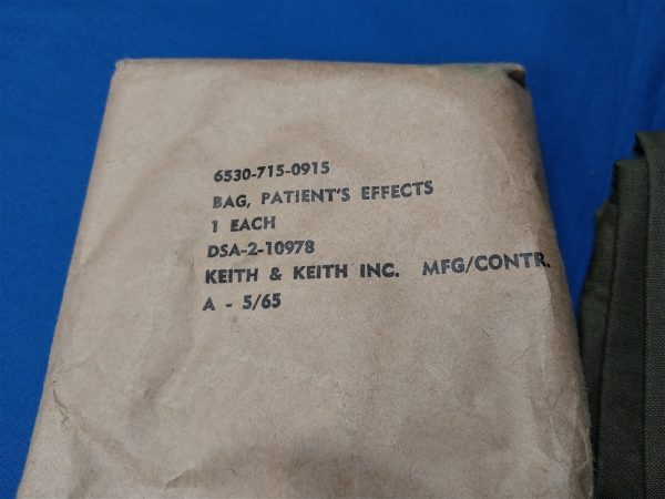 personal-effect-bag-vietnam-issue-in-original-wrapper-1965-dated-contract-by-keith-mint