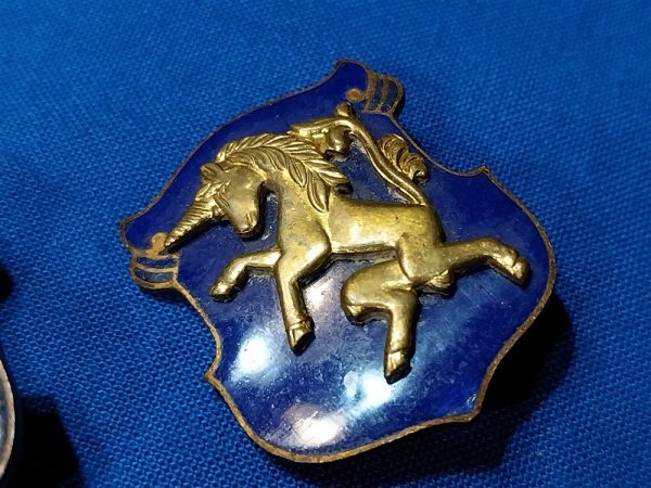 nineteen-fifties-made-german-theater-made-patch-and-insignia-6th-cavalry-regiment-horse-set