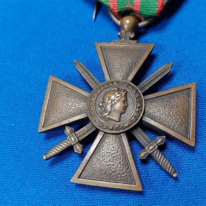 world-war-one-croix-de-guerre-medal-for-soldiers-american-and-french-dated-1918-2-star