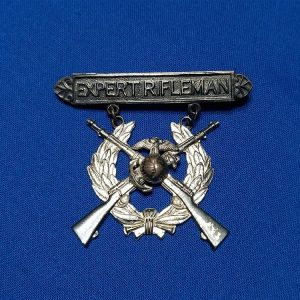 world-war-two-early-p1912-37-type expert-shooting-badge-sterling-with-added-ega-eagle-globe-anchor