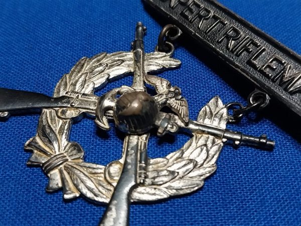 world-war-two-early-p1912-37-type expert-shooting-badge-sterling-with-added-ega-eagle-globe-anchor