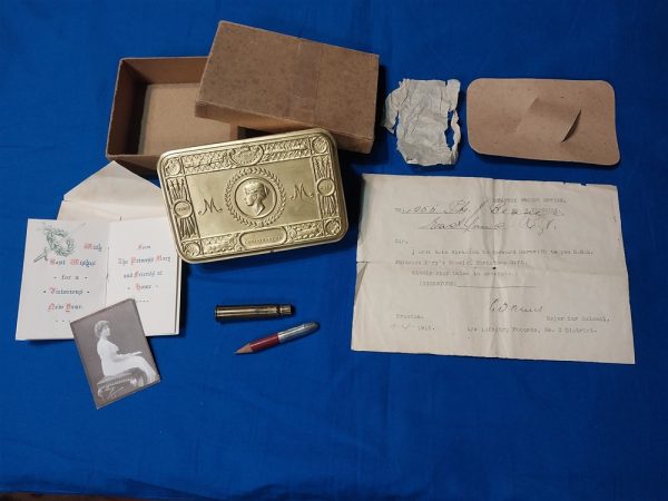 world-war-one-princess-christmas-1914-box-with-named-paperwork-and-contents-of-pencil-and-small-private-shipping-box