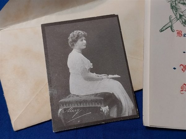 world-war-one-princess-christmas-1914-box-with-named-paperwork-and-contents-of-pencil-and-small-private-shipping-box