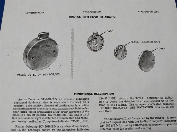 vietnam-war-era-naval-radiac-detctor-1960-issue-with-dog-tag-chain-unissued