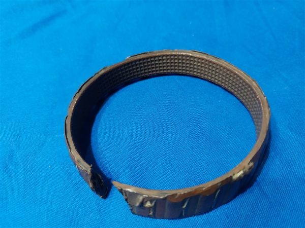 world-war-one-trench-bracelet-made-from-a-75-milimeter-cannon=shell-battlefield-pick-up