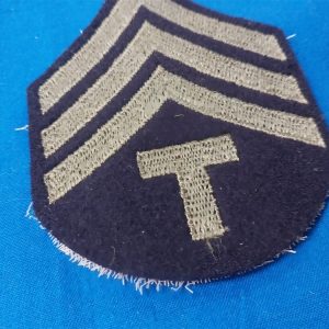 world-war-two-early-t4-technician-4th-class-chevrons-on-dark-wool-embroidered-green-stripes-uniform-enlisted