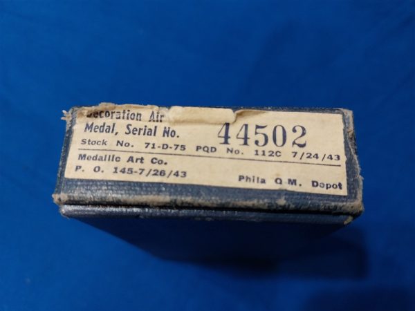 world-war-two-air-medal-box-medalic-art-empty-serial-number-light-damage-original