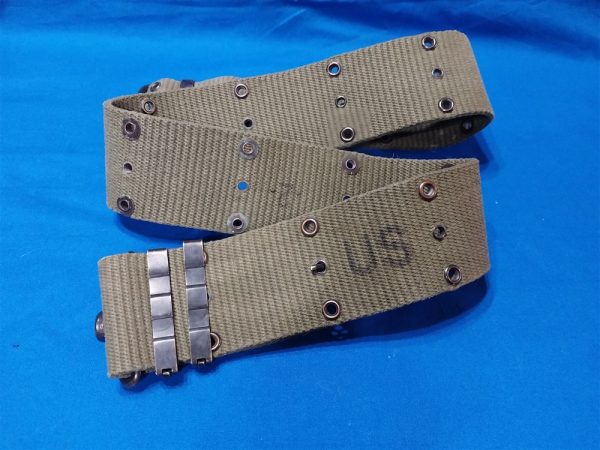 Vietnam-war-early-issue-pattern-1958-pistol-belt-size-medium-with-brass-fittings