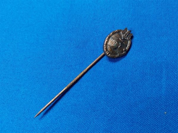 german-world-war-two-stick-pin-for-tank-assault-in-bronze-with-twist-on-pin-excellent-condition