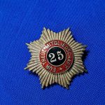 german-world-war-one-25-year-membership-service-badge-honor-enameled-large-original-pin-unmarked