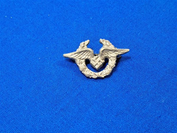 world-war-two-workers-civilian-military-service-badge-pin-fine-zinc-no-maker-mark-luftwaffe