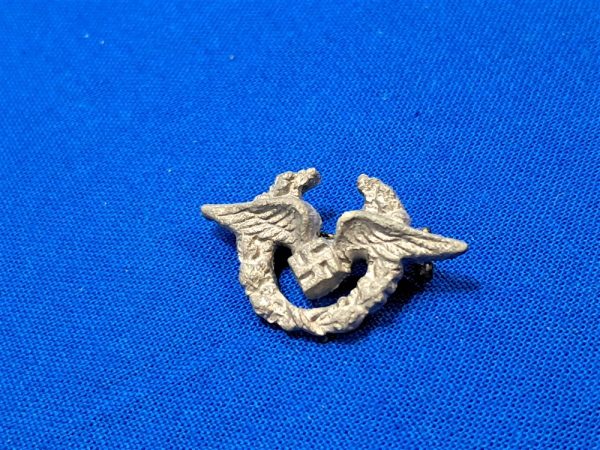 world-war-two-workers-civilian-military-service-badge-pin-fine-zinc-no-maker-mark-luftwaffe