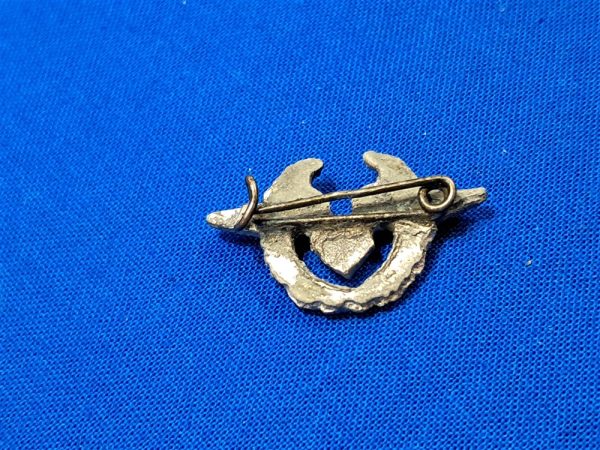 world-war-two-workers-civilian-military-service-badge-pin-fine-zinc-no-maker-mark-luftwaffe